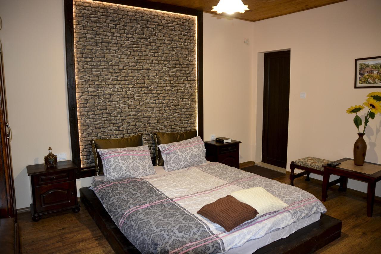 Guest House Raiski Kаt Mezek Экстерьер фото