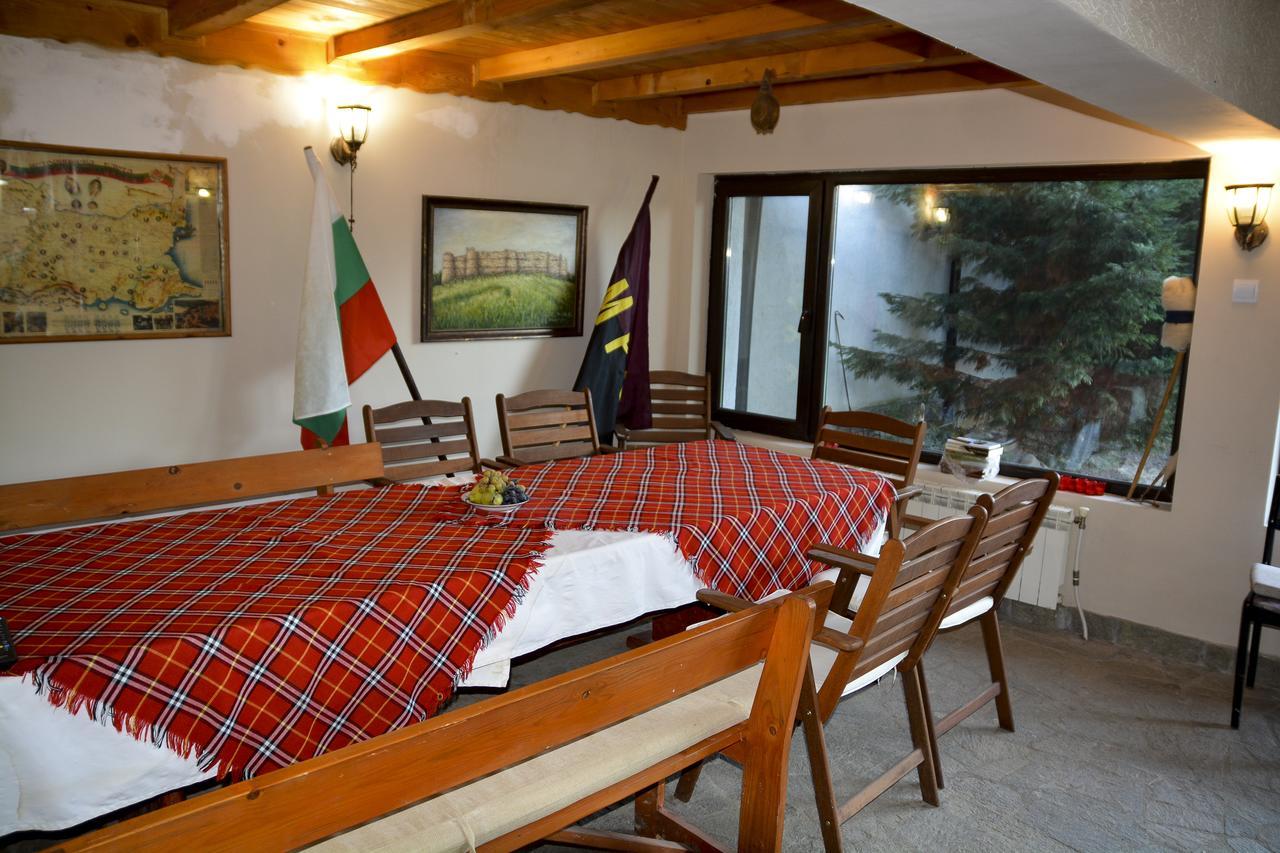Guest House Raiski Kаt Mezek Экстерьер фото