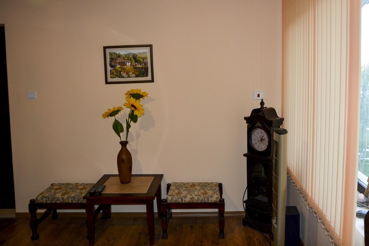 Guest House Raiski Kаt Mezek Экстерьер фото