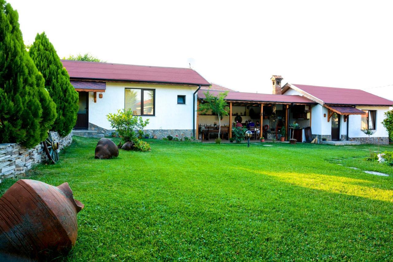 Guest House Raiski Kаt Mezek Экстерьер фото