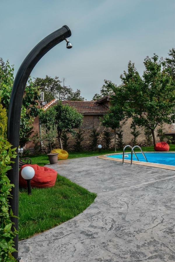 Guest House Raiski Kаt Mezek Экстерьер фото