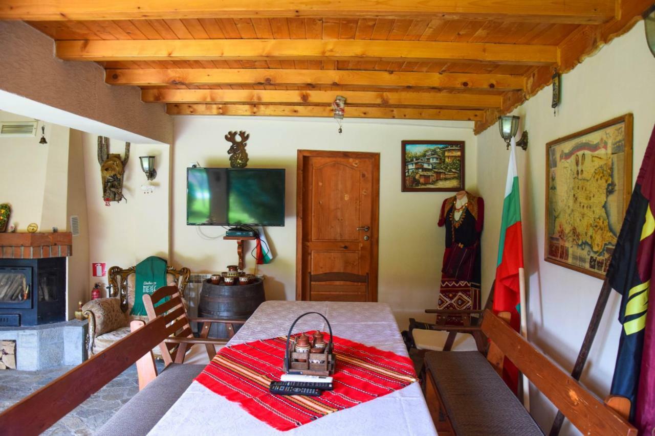 Guest House Raiski Kаt Mezek Экстерьер фото
