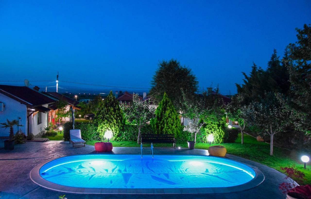 Guest House Raiski Kаt Mezek Экстерьер фото